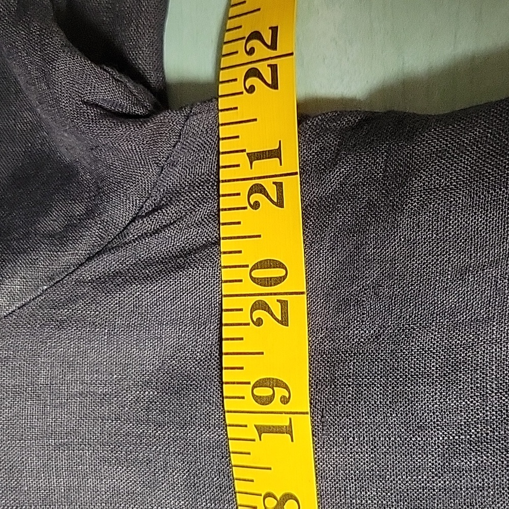 Linen tunic top. - Picture 3 of 5